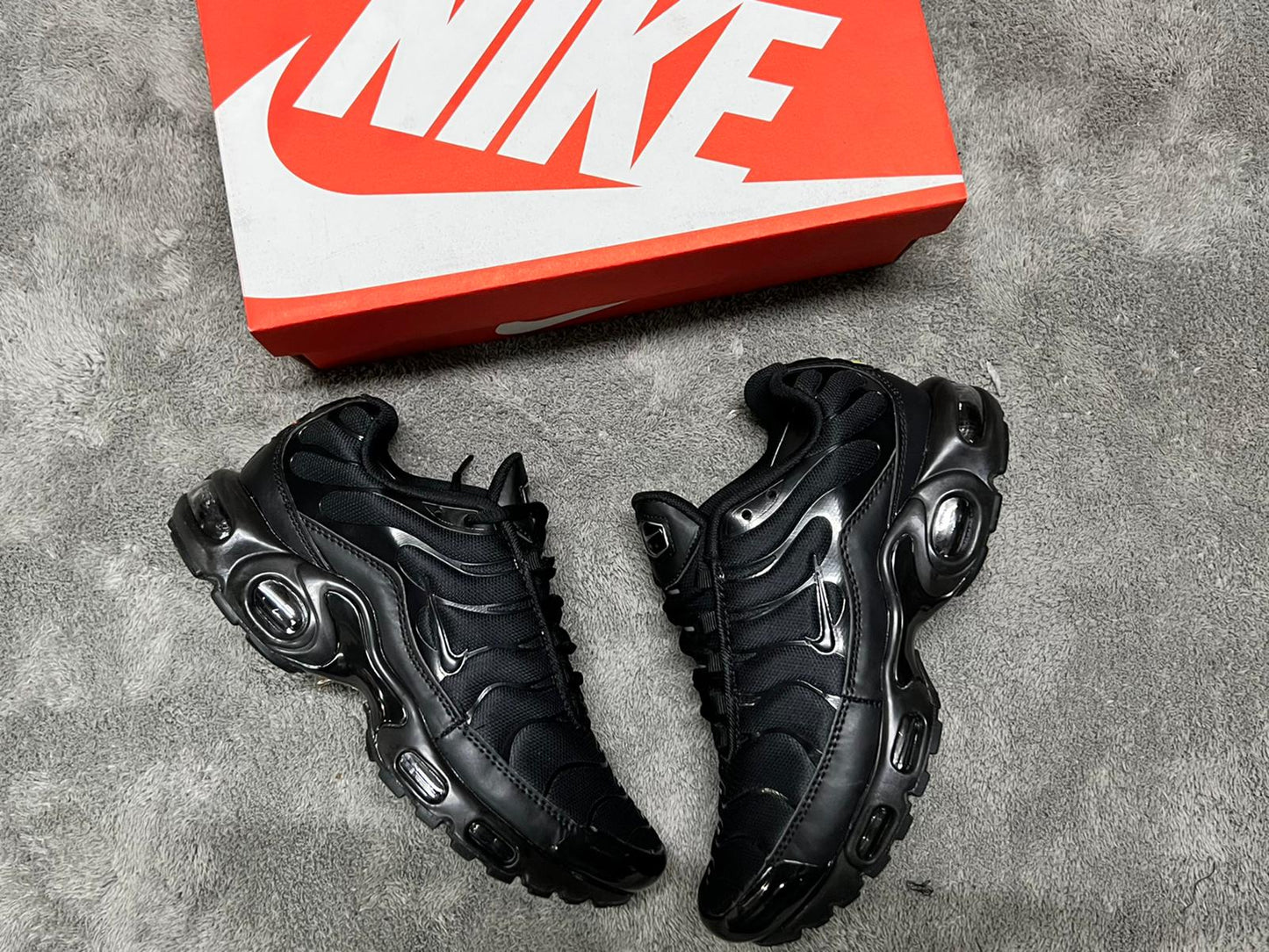 Nike TN Negras