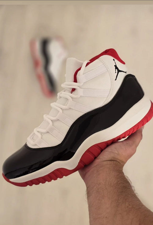 Jordan 11 blancas/rojas