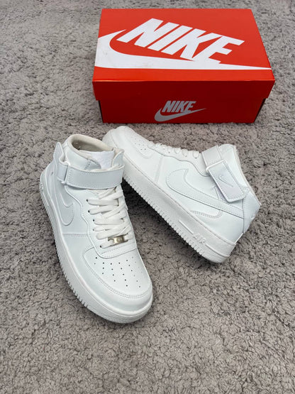 Air Force 1 MID Blancas