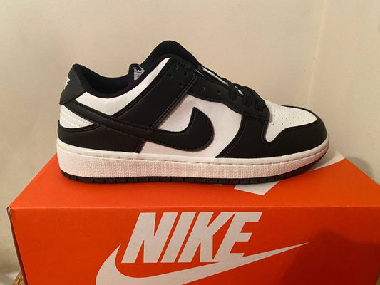 Nike dunk Negra y Blanca